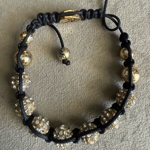 Elegant Gold and Black Beaded Bracelet
